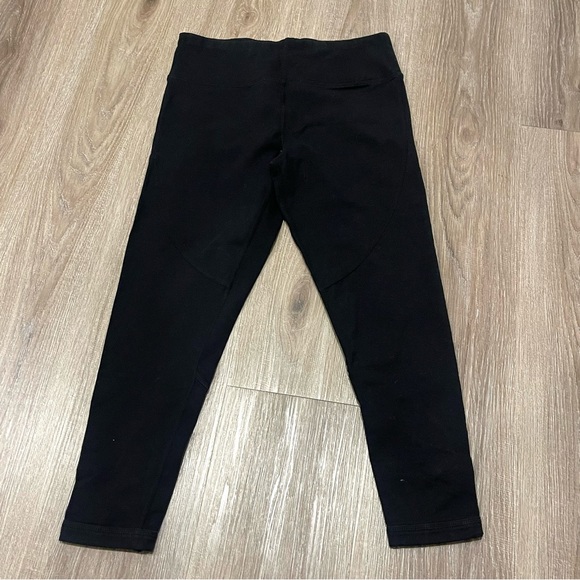 🍉SUMMER CLEANOUT🍉 Calvin Klein Cropped Leggings‎ - Picture 3 of 9